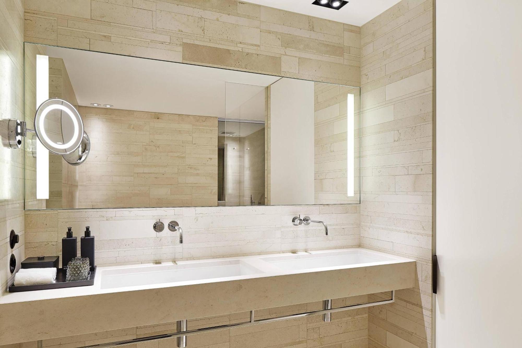 Suite Junior 1 Chambre Lit King-Size - Vue sur Ville